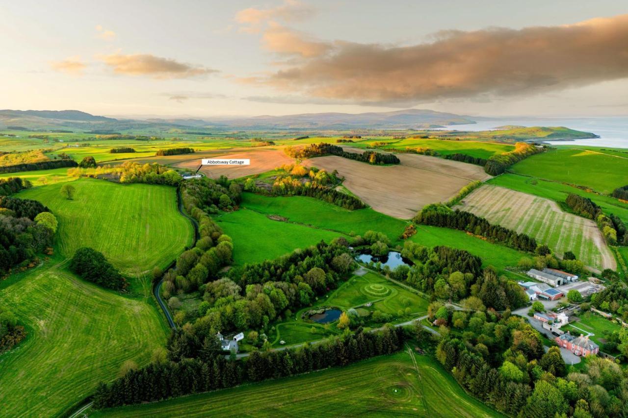 Orroland Holiday Cottages Dundrennan Eksteriør billede